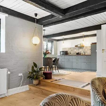 Amazing In With Kitchen *